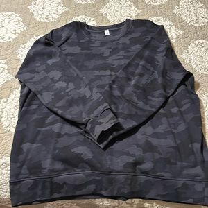 NWOT Lululemon oversized sweatshirt camo